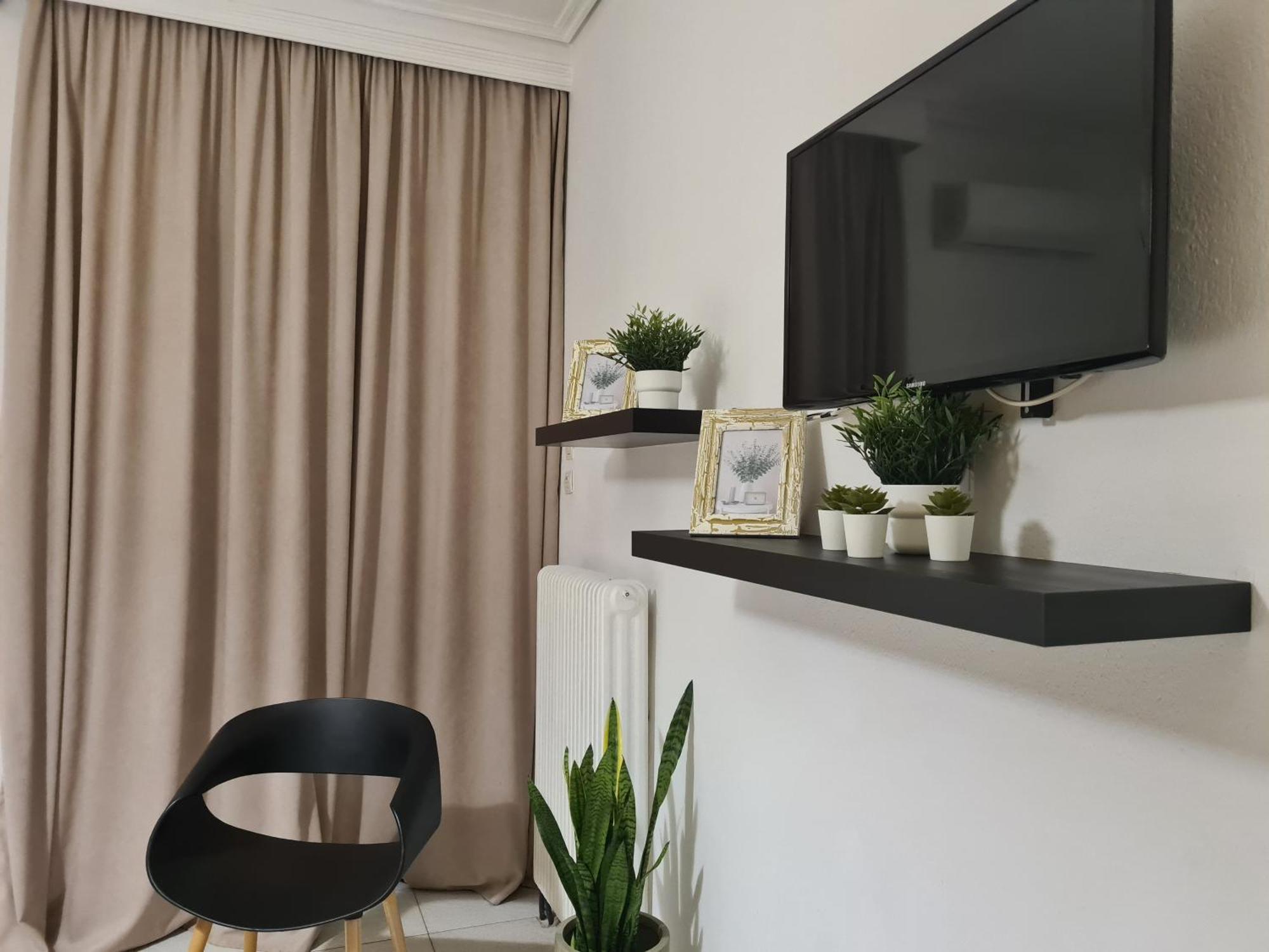 Apartment In The Heart Of The City 3 لاريسا المظهر الخارجي الصورة