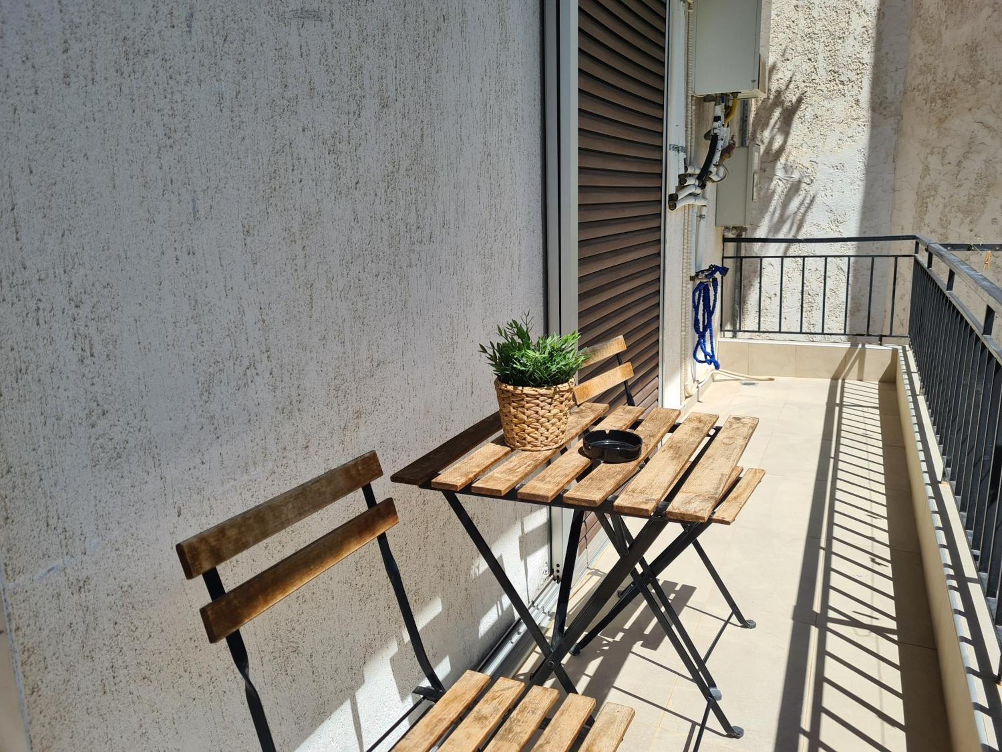Apartment In The Heart Of The City 3 لاريسا المظهر الخارجي الصورة